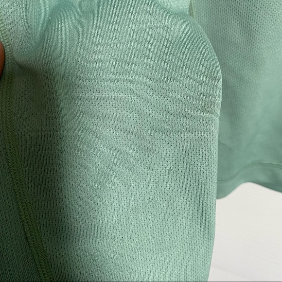 Sage green Patagonia top - Picture 6 of 6